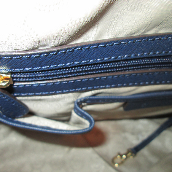 Cynthia’ Saffiano Leather Satchel Michael Kors - Picture 4 of 6